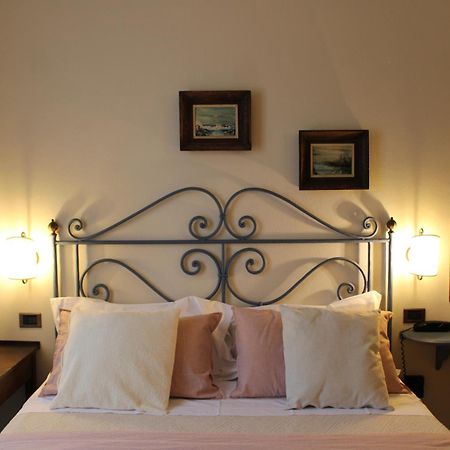 Boutique Hotel Fox'S Inn San Giustino Valdarno Bagian luar foto