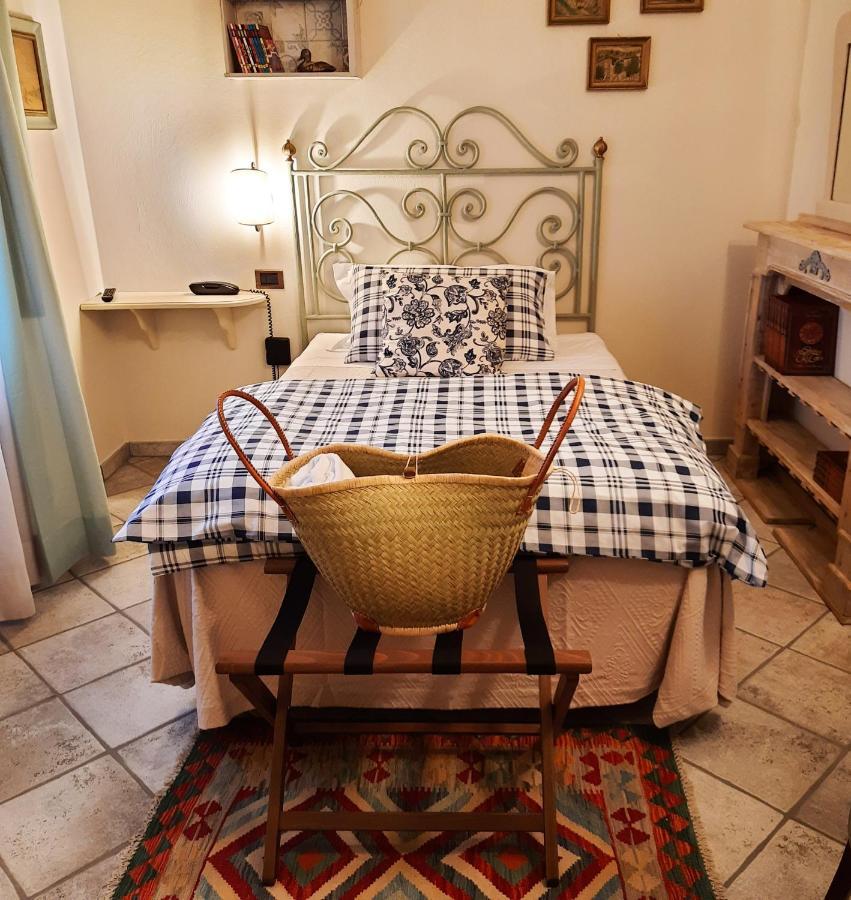 Boutique Hotel Fox'S Inn San Giustino Valdarno Bagian luar foto