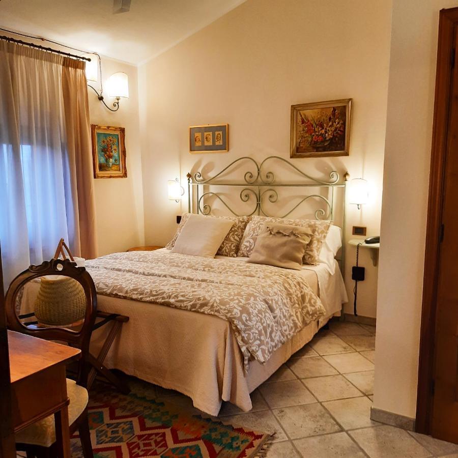 Boutique Hotel Fox'S Inn San Giustino Valdarno Bagian luar foto