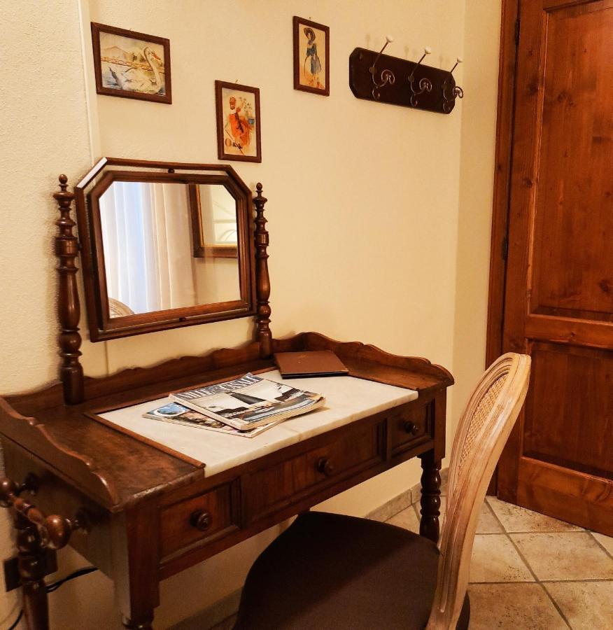Boutique Hotel Fox'S Inn San Giustino Valdarno Bagian luar foto