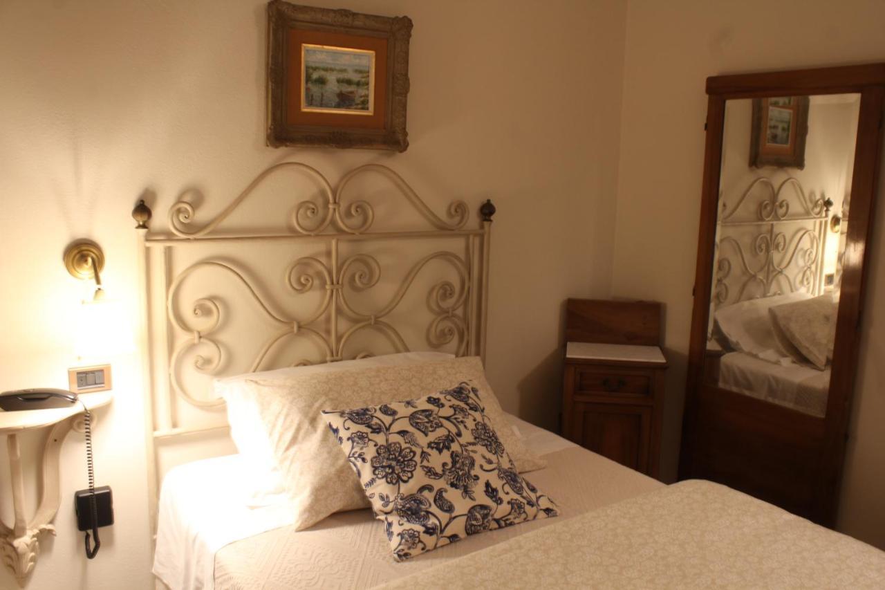Boutique Hotel Fox'S Inn San Giustino Valdarno Bagian luar foto