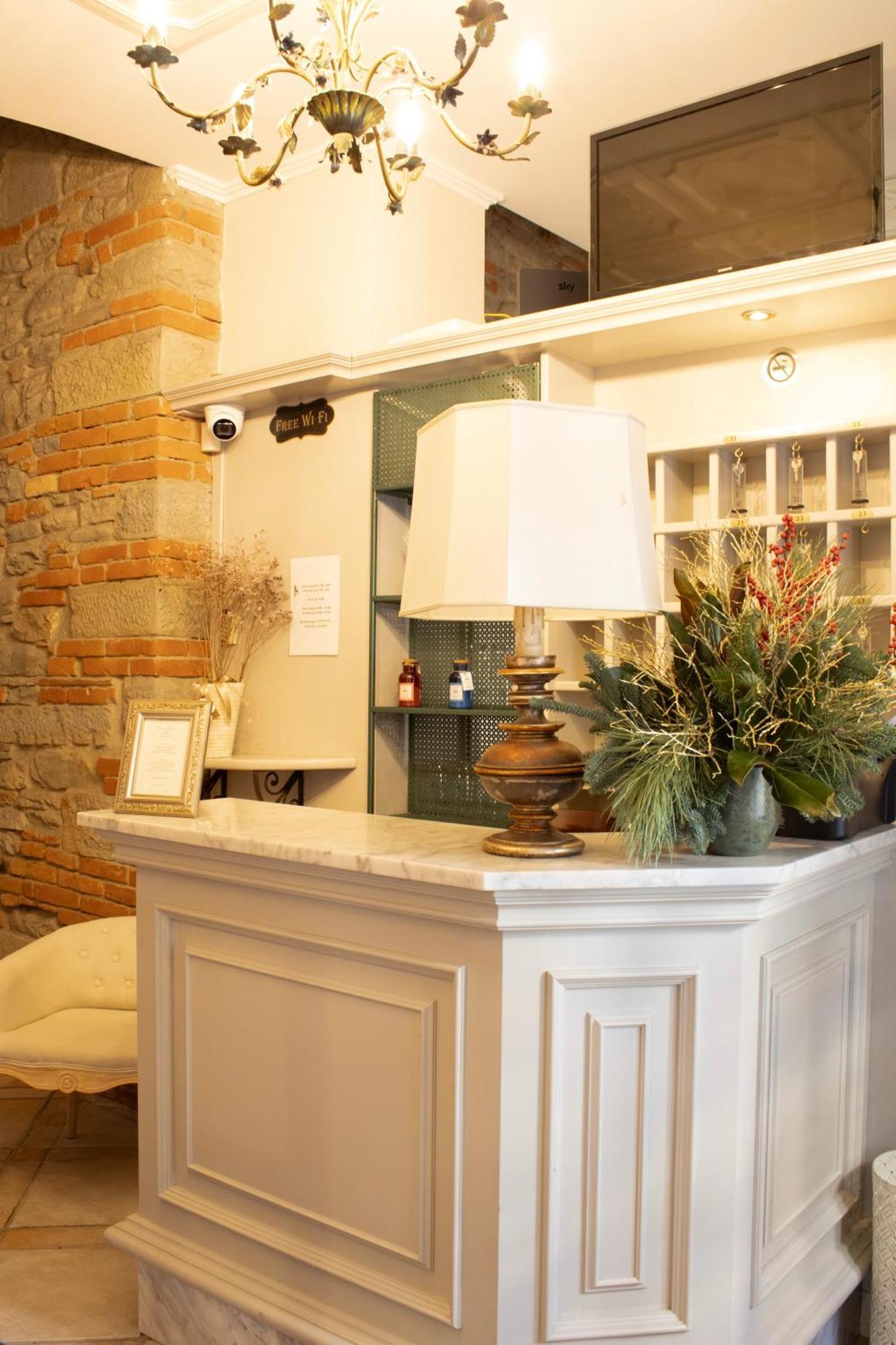 Boutique Hotel Fox'S Inn San Giustino Valdarno Bagian luar foto